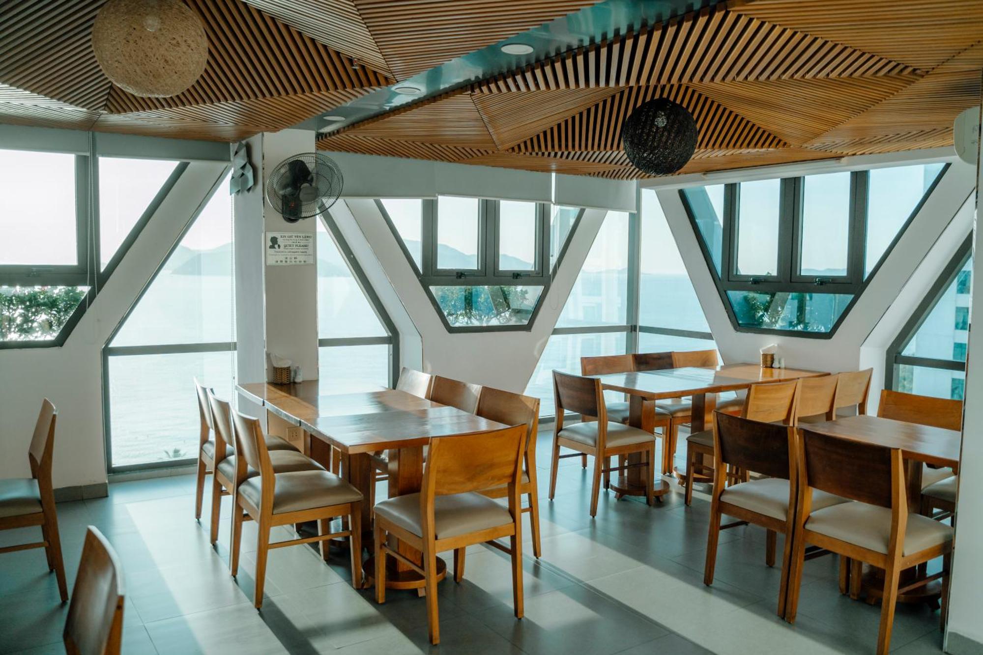 Venue Hotel Nha Trang Beach Exterior foto
