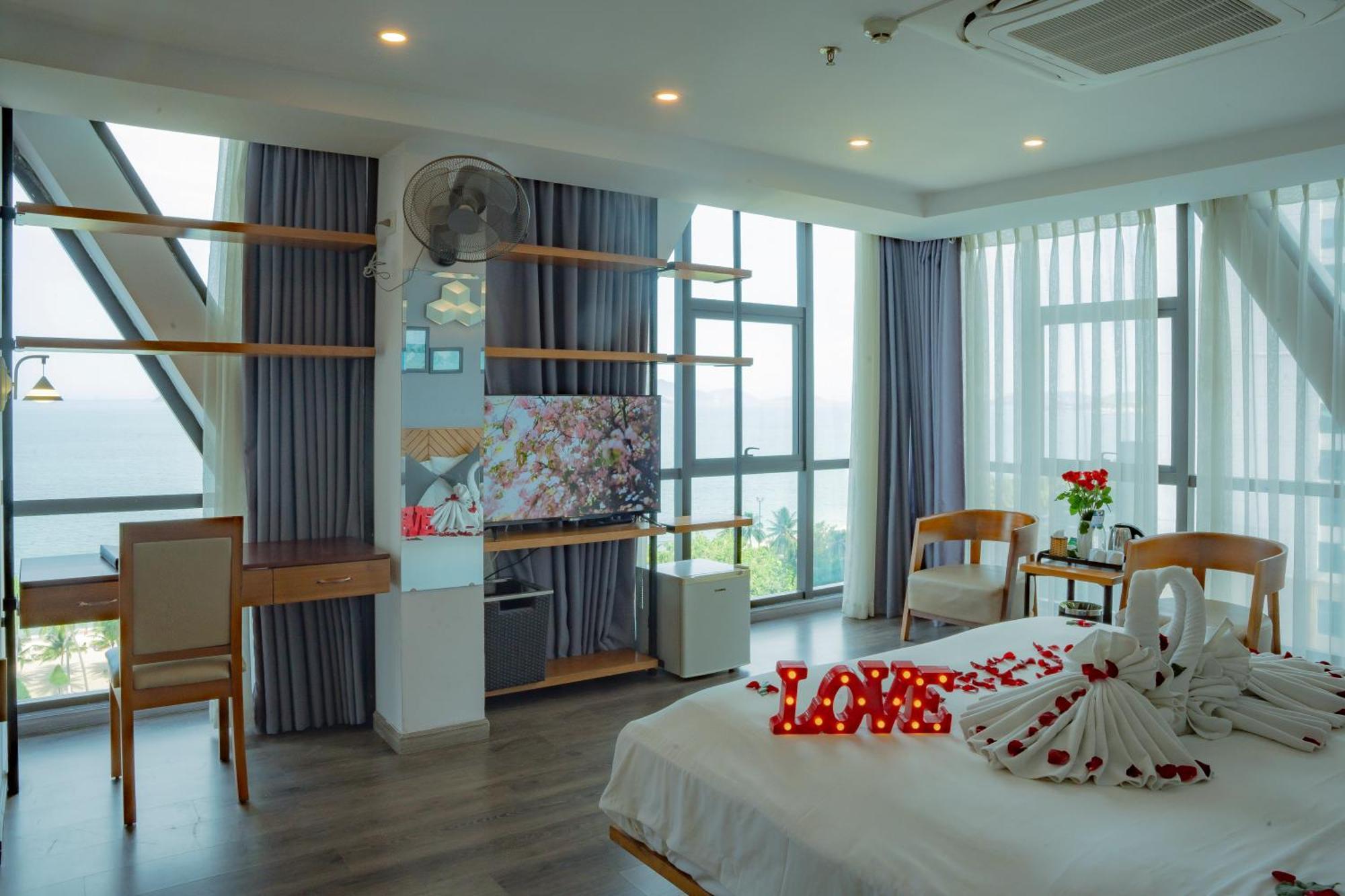 Venue Hotel Nha Trang Beach Exterior foto