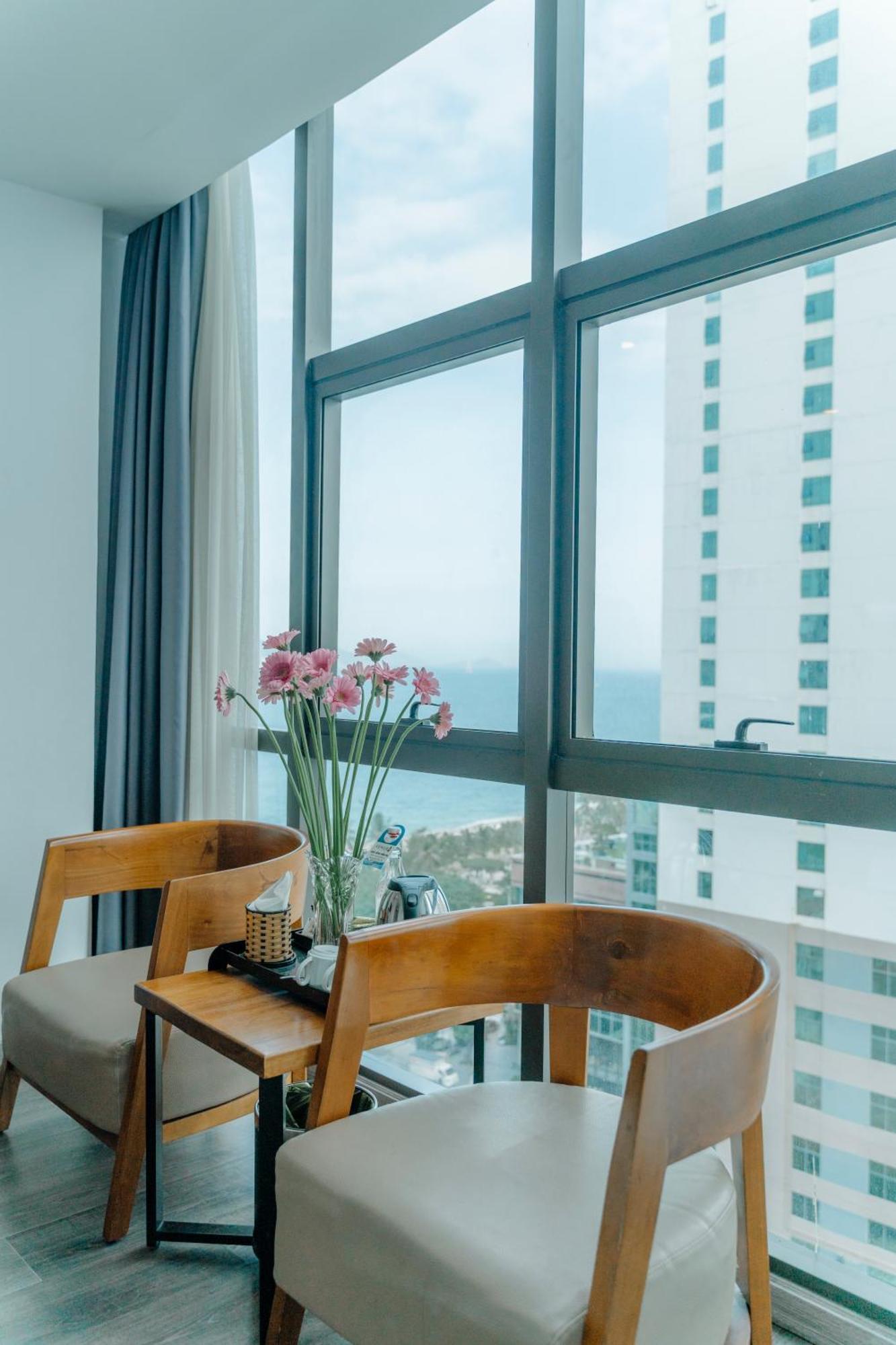 Venue Hotel Nha Trang Beach Exterior foto